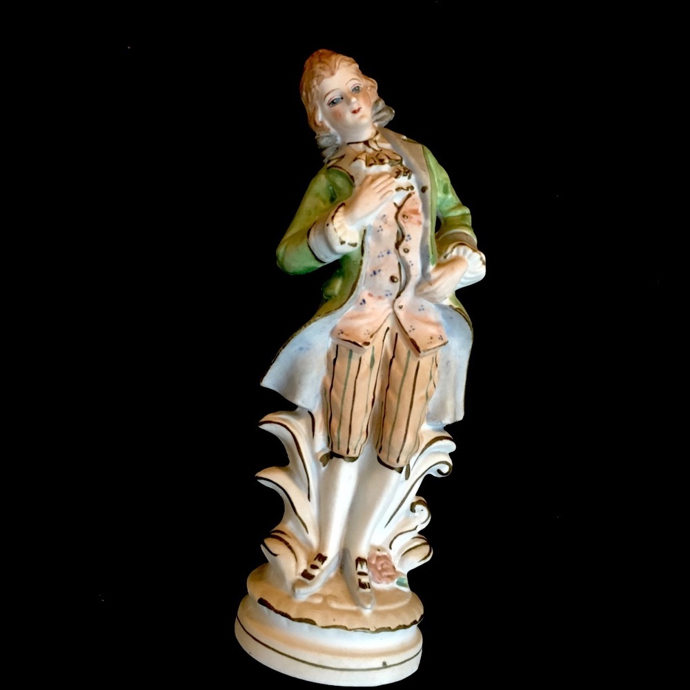 VINTAGE ROYAL SEALY Japanese Figurine